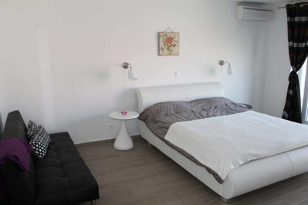 Apartments Mala ツァヴタット エクステリア 写真