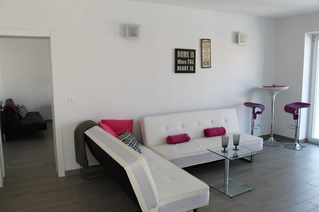 Apartments Mala ツァヴタット エクステリア 写真